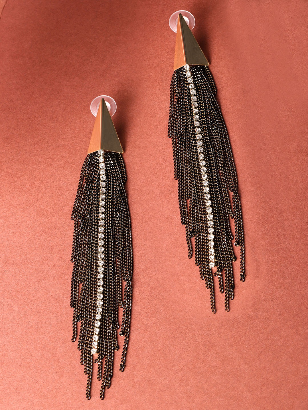 Jewels Galaxy Black Gold-Plated Stone-Studded Tasselled Triangular Drop Earrings
Jewels Galaxy Black Gold-Plated Stone-Studded Tasselled Triangular Drop Earrings