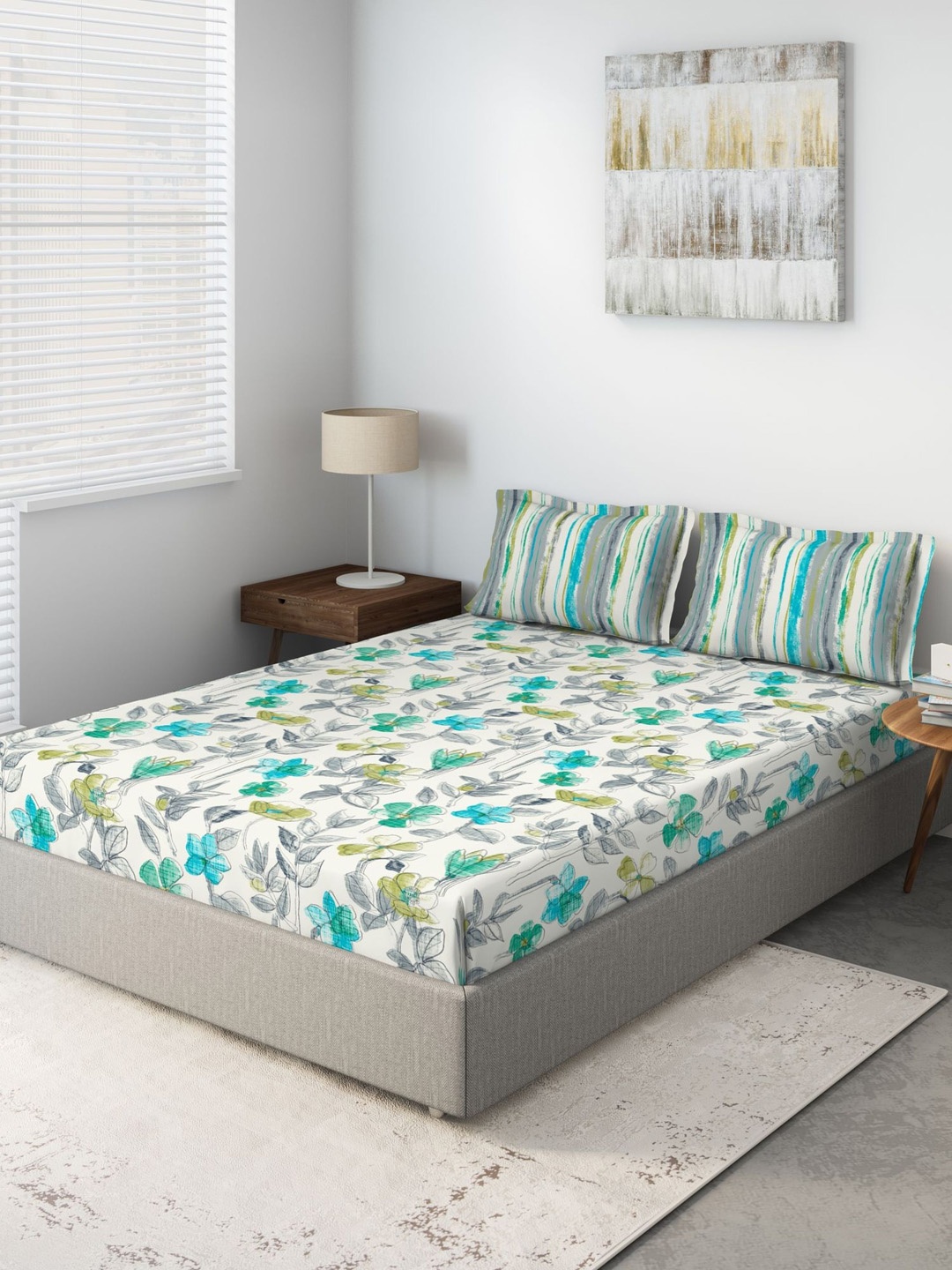 DDecor Turquoise Blue & White Floral 140 TC Cotton 1 Queen Bedsheet with 2 Pillow Covers