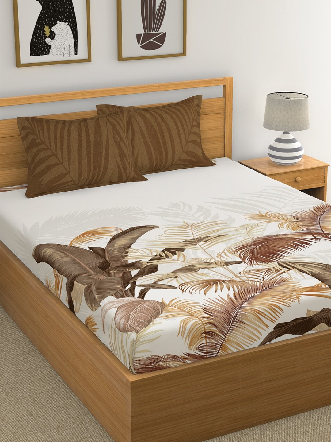 GM White & Brown Floral 180 TC Cotton 1 Super Queen Bedsheet with 2 Pillow Covers
GM White & Brown Floral 180 TC Cotton 1 Super Queen Bedsheet with 2 Pillow Covers