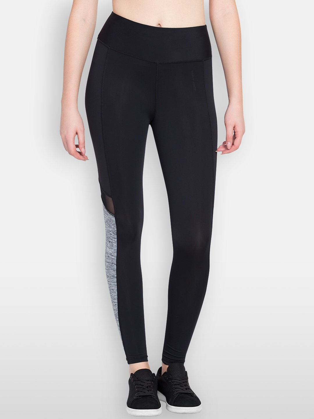 JUMP USA Women Black Solid Tights