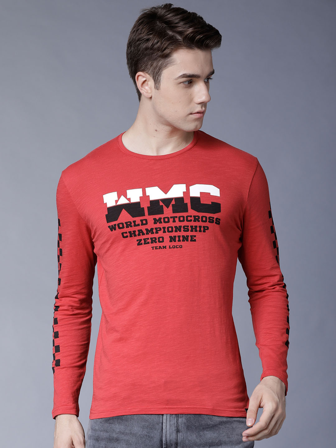 LOCOMOTIVE Men Red Printed Round Neck T-shirt 
LOCOMOTIVE Men Red Printed Round Neck T-shirt