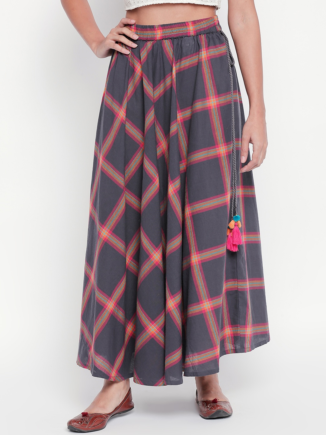 AKKRITI Women Charcoal Grey & Red Checked Flared Maxi Skirt