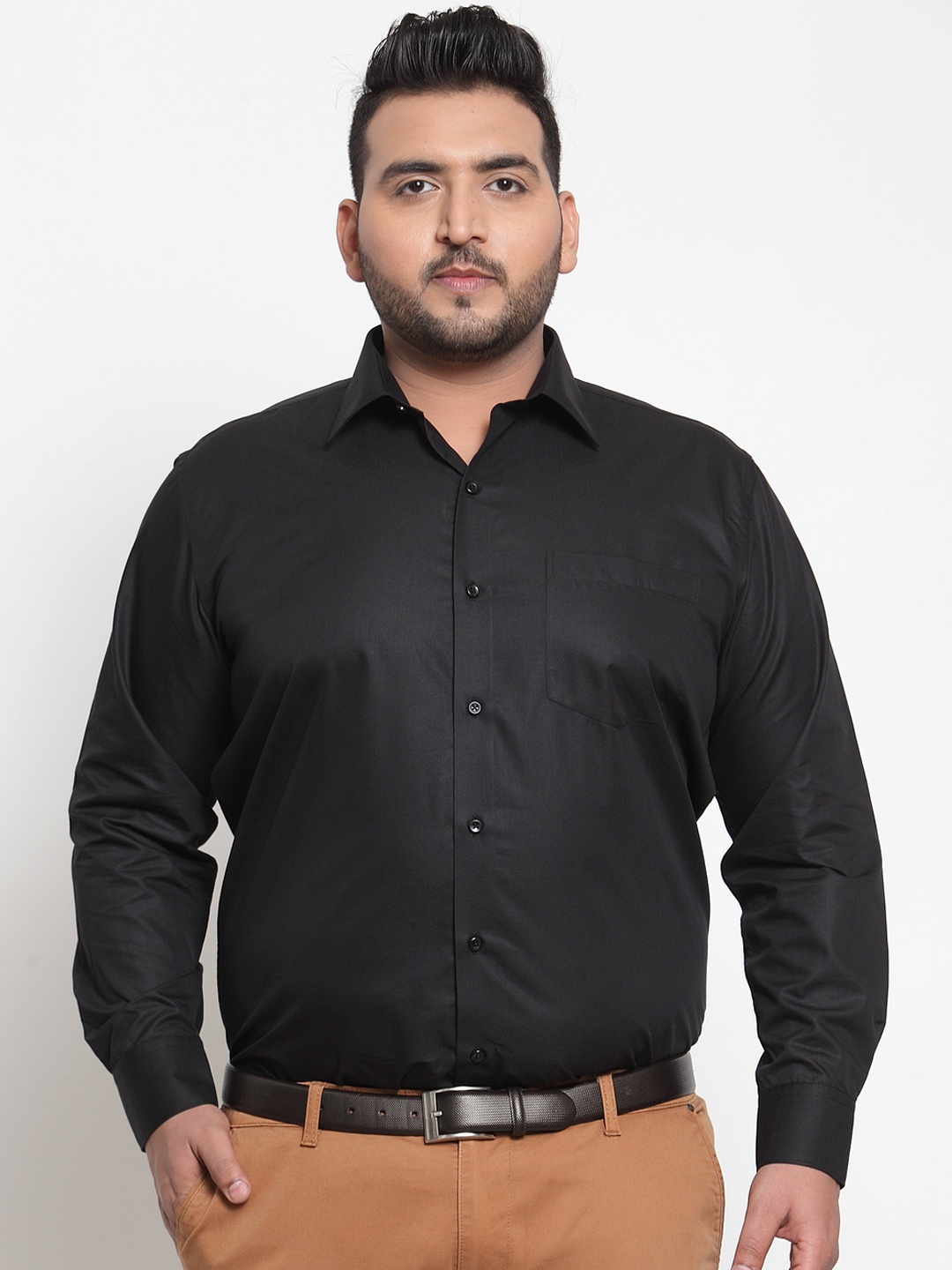 plusS Men Black Comfort Regular Fit Solid Formal Shirt