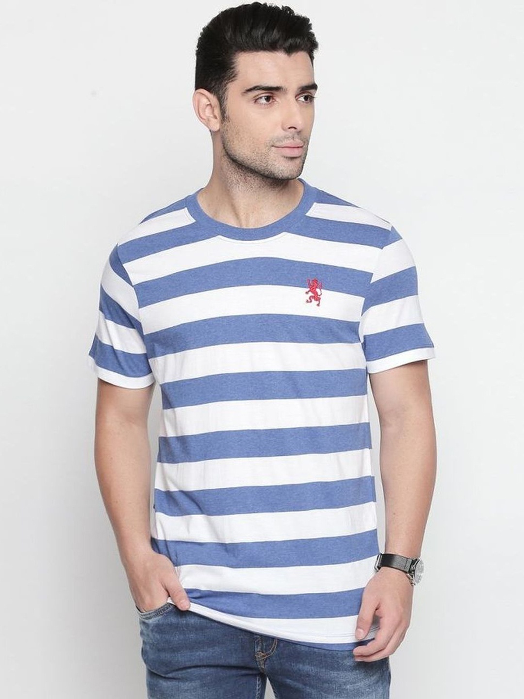 GIORDANO Men Blue Striped Round Neck Pure Cotton T-shirt