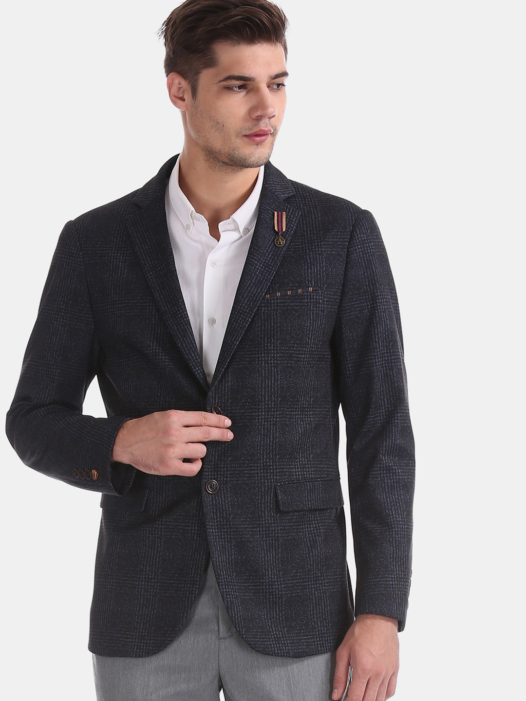 Arrow Sport Men Black Checked Single-Breasted Slim-Fit Formal Blazer
Arrow Sport Men Black Checked Single-Breasted Slim-Fit Formal Blazer