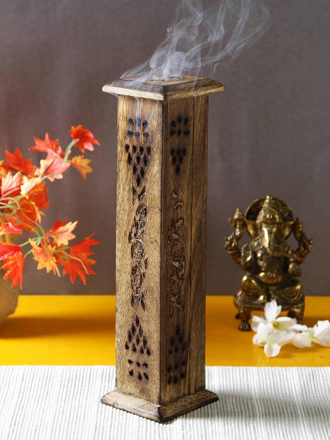 HOSLEY Home Fragrances Wooden Incense Holder with 20 Highly Frangranced Incense Sticks, Brown
HOSLEY Home Fragrances Wooden Incense Holder with 20 Highly Frangranced Incense Sticks, Brown