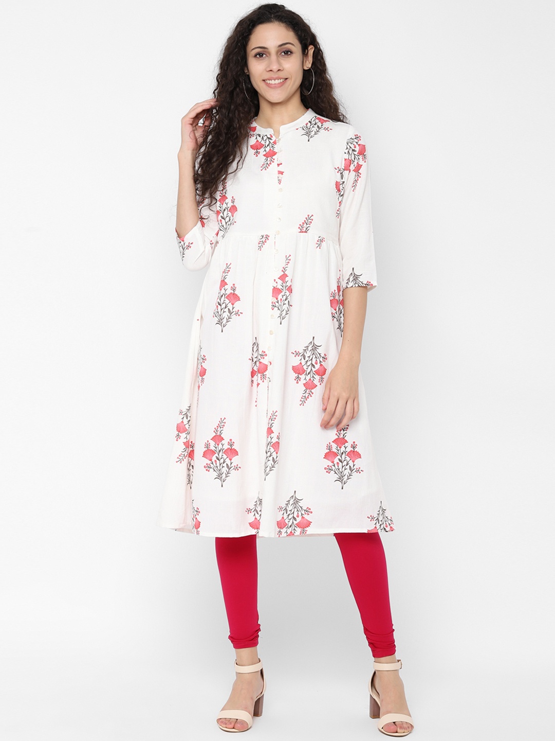 People Women White & Red Printed Anarkali Kurta