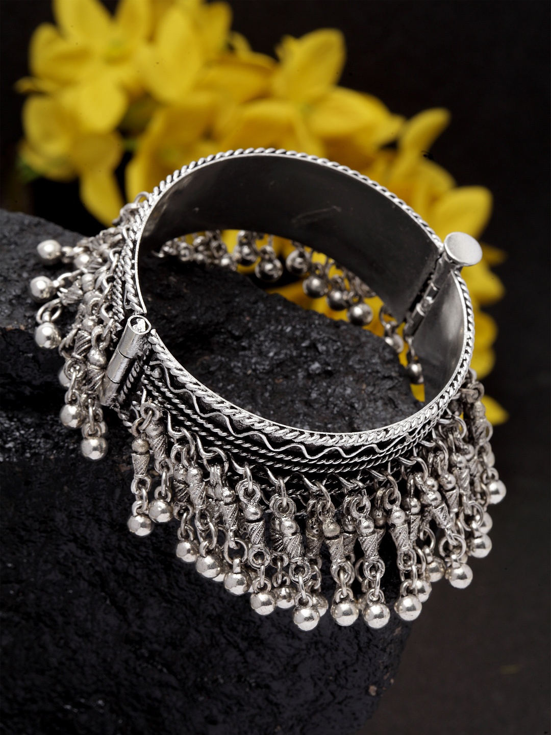 Moedbuille Silver-Toned Bracelet