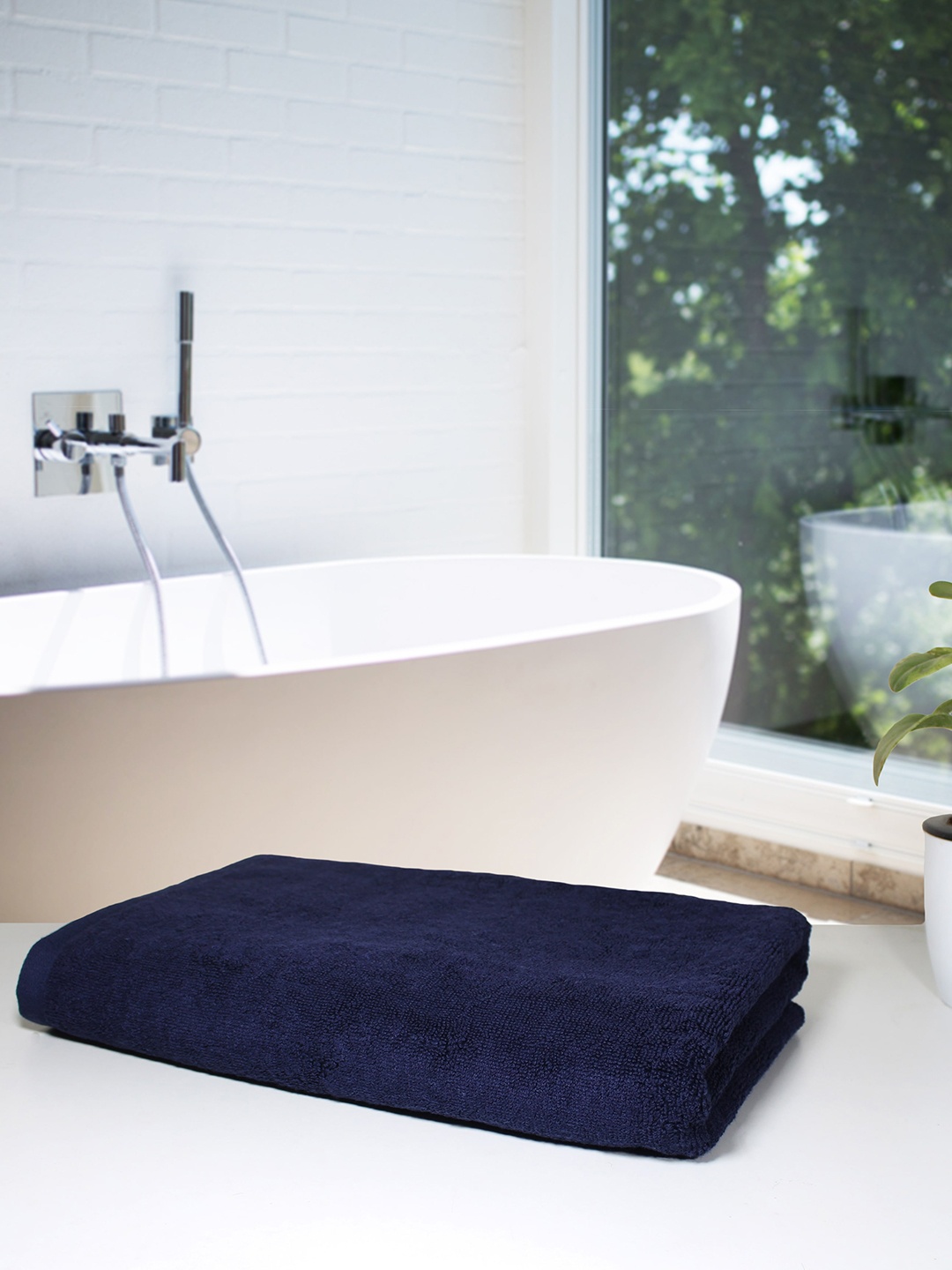 Heelium Blue Solid 600GSM Quick Absorbent Bath Towel