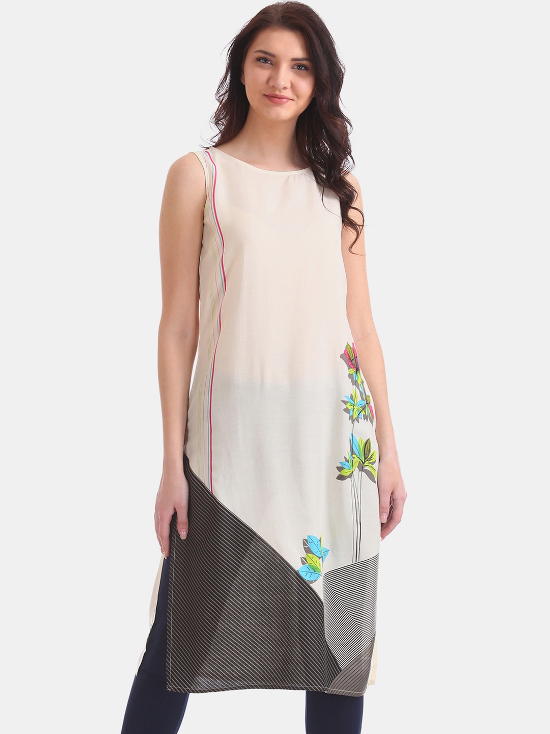 Karigari Women Off-White Printed Straight Kurta