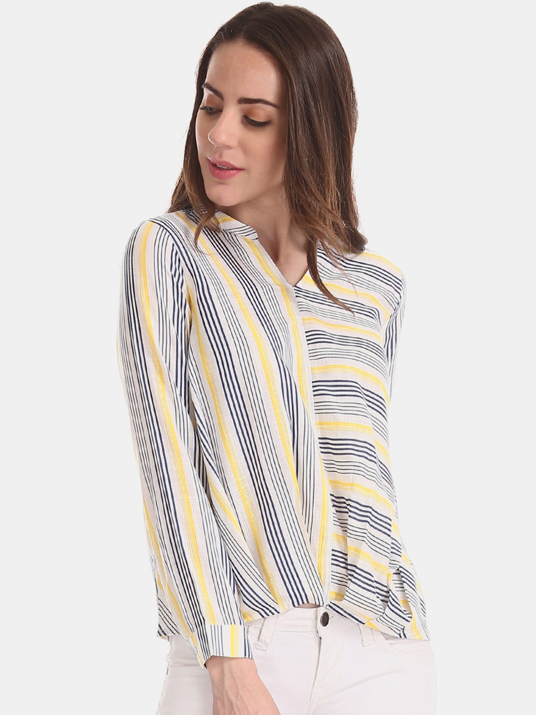 Cherokee Women White & Blue Striped Top