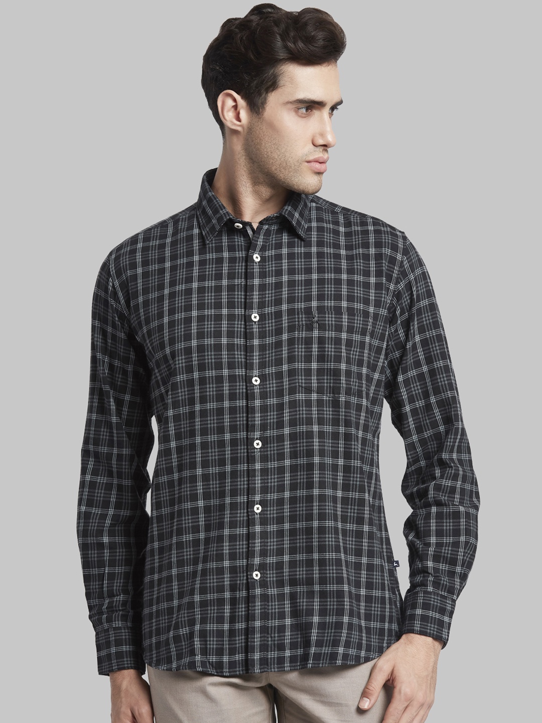 Parx Men Black & White Slim Fit Checked Casual Shirt