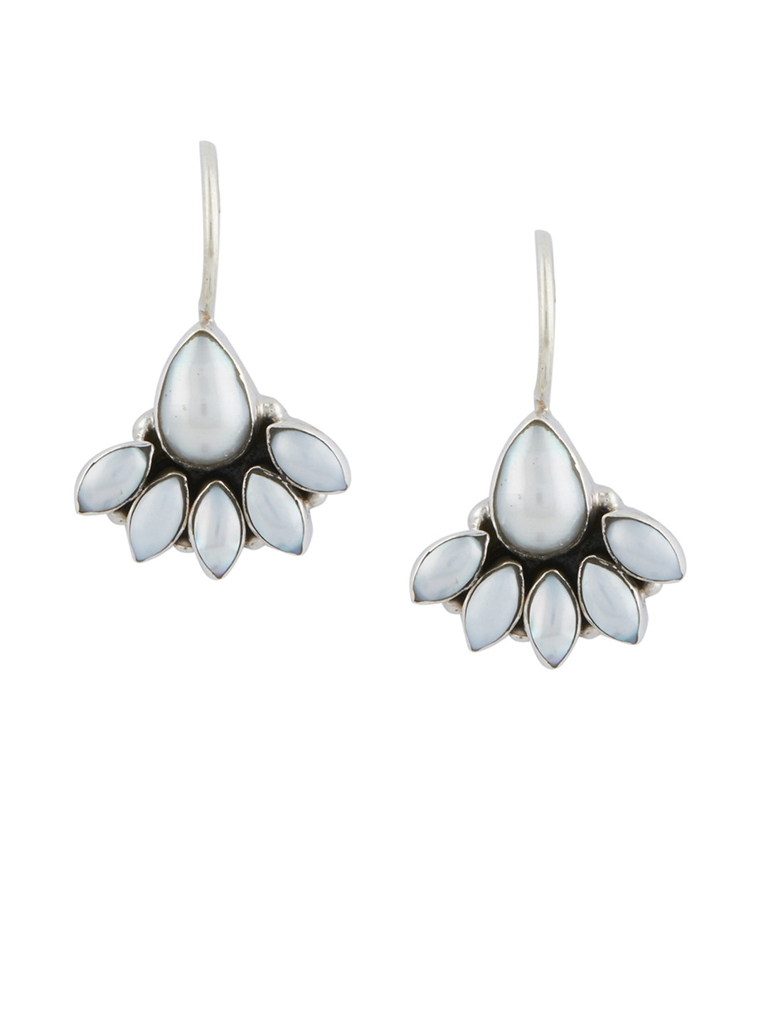 ahilya Sterling Silver Svara Mother Of Pearl Dangler
ahilya Sterling Silver Svara Mother Of Pearl Dangler