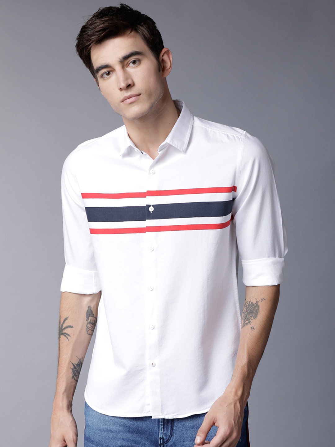 LOCOMOTIVE Men White Slim Fit Striped Casual Shirt