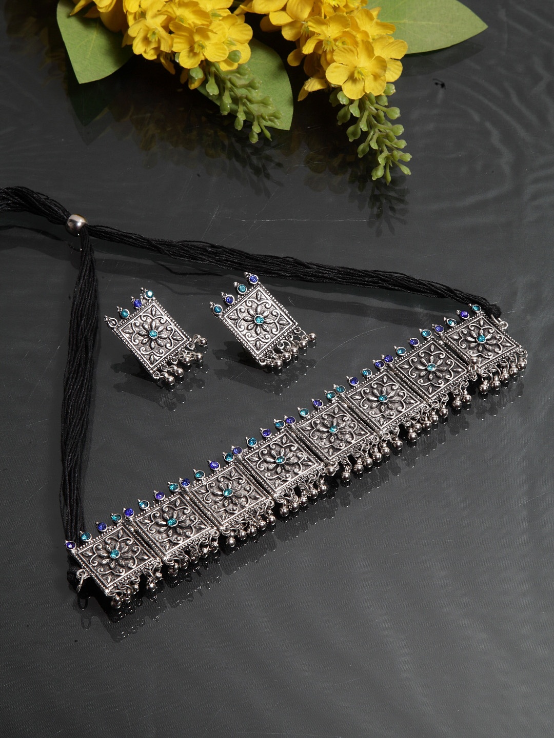 Moedbuille Blue Oxidised Silver-Plated CZ Stone-Studded Handcrafted Afghan Jewellery Set
Moedbuille Blue Oxidised Silver-Plated CZ Stone-Studded Handcrafted Afghan Jewellery Set