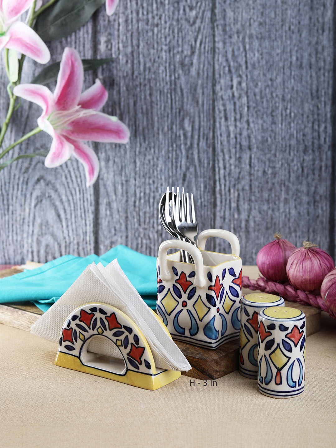 VarEesha Set of 4 Off-White & Red Napkin and Cutlery Holder with Salt & Pepper Shakers
VarEesha Set of 4 Off-White & Red Napkin and Cutlery Holder with Salt & Pepper Shakers