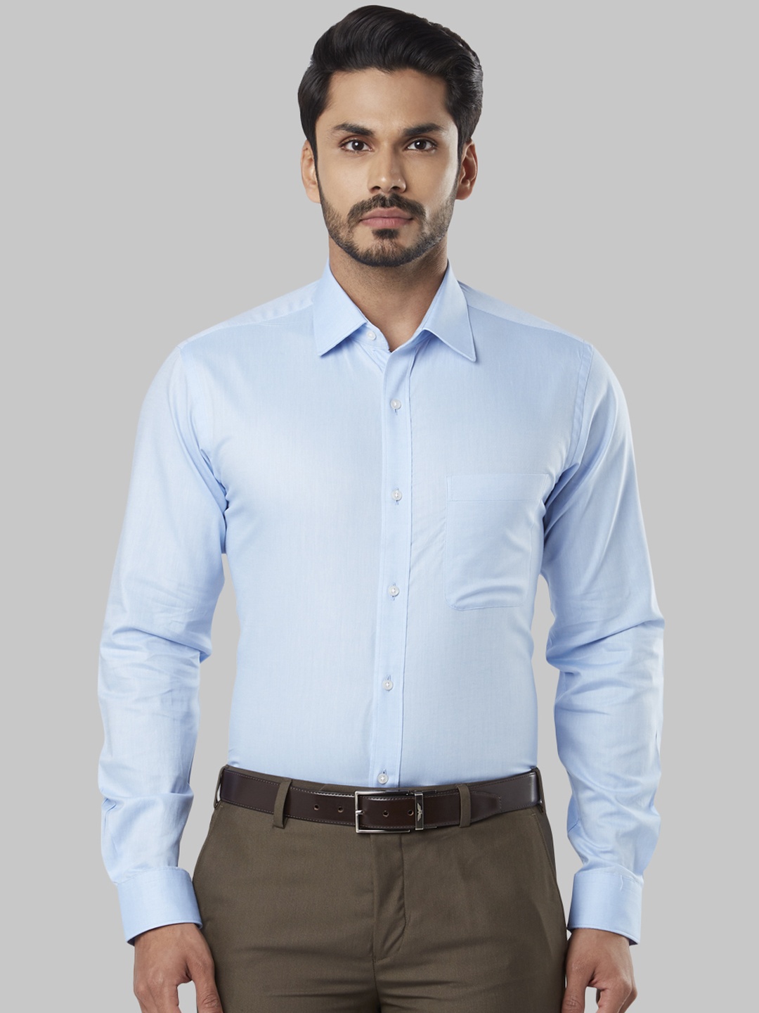 Raymond Men Blue Slim Fit Solid Formal Shirt