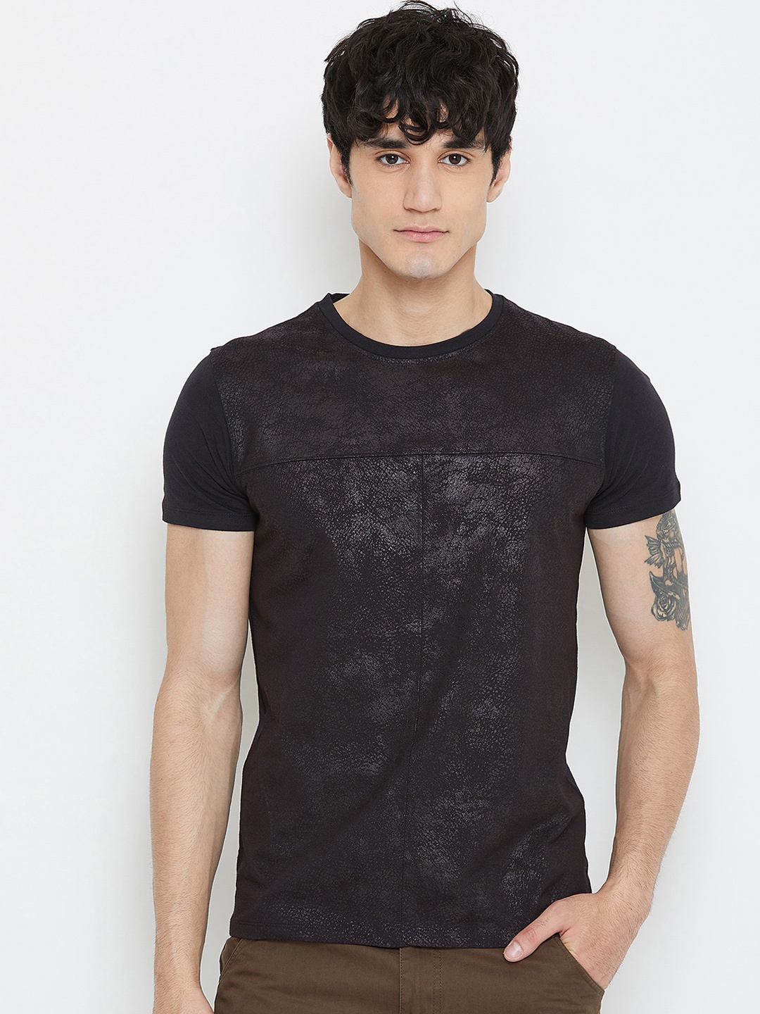 Wear Your Mind Men Black Printed Round Neck T-shirt