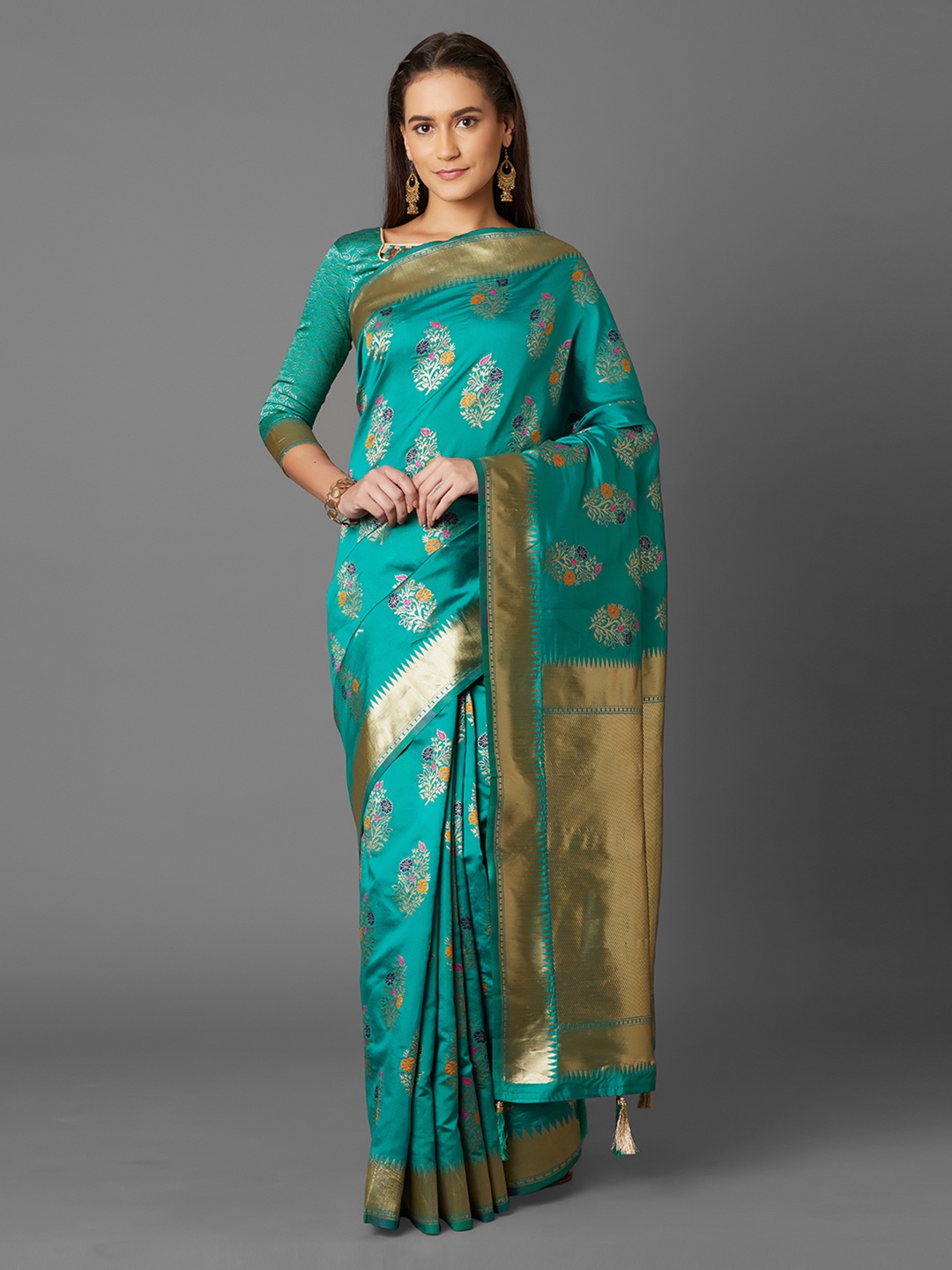 Mitera Turquoise Blue & Gold-Coloured Silk Blend Woven Design Kanjeevaram Saree
Mitera Turquoise Blue & Gold-Coloured Silk Blend Woven Design Kanjeevaram Saree