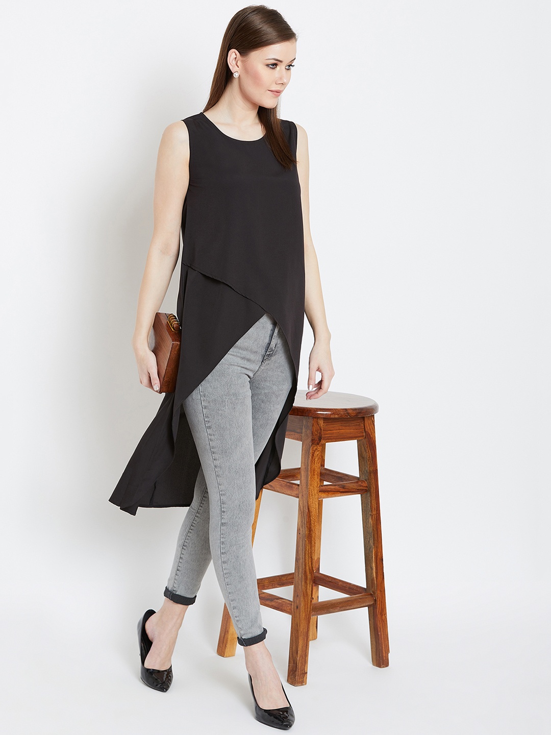 Berrylush Women Black Solid High-Low Top