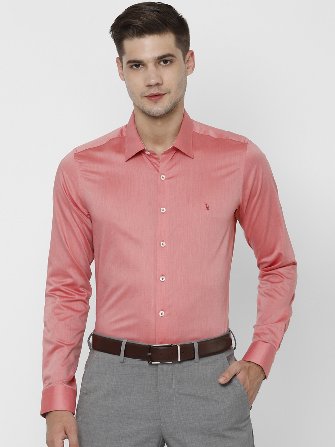 SIMON CARTER LONDON Men Peach-Coloured Regular Fit Solid Formal Shirt