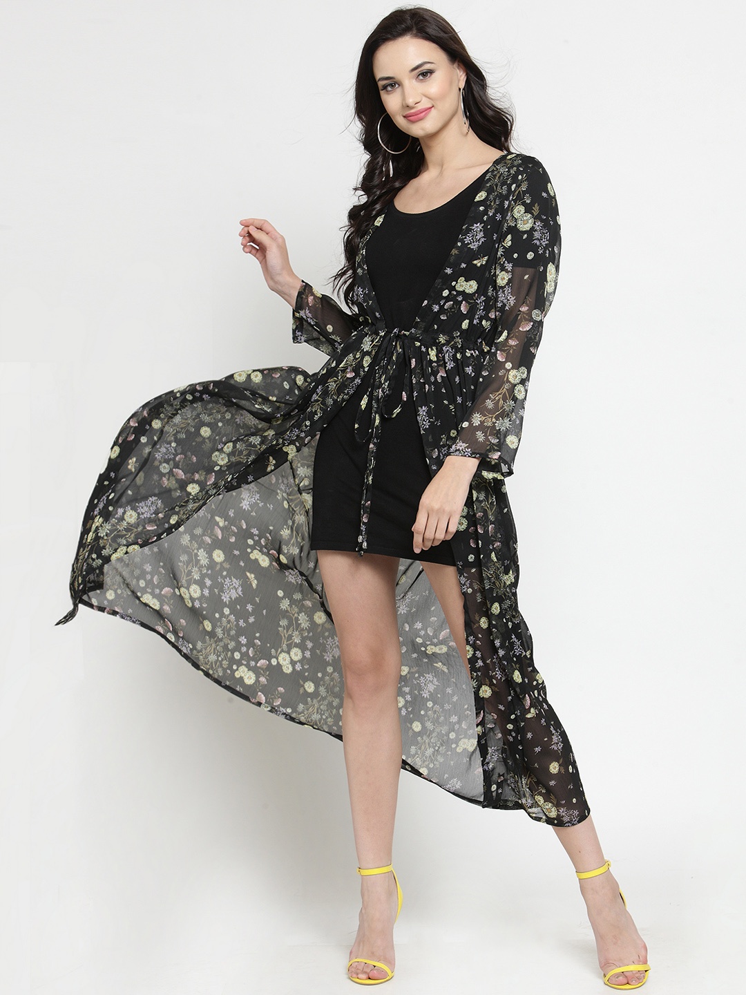 Sera Women Black & Green Printed Tie-Up Shrug