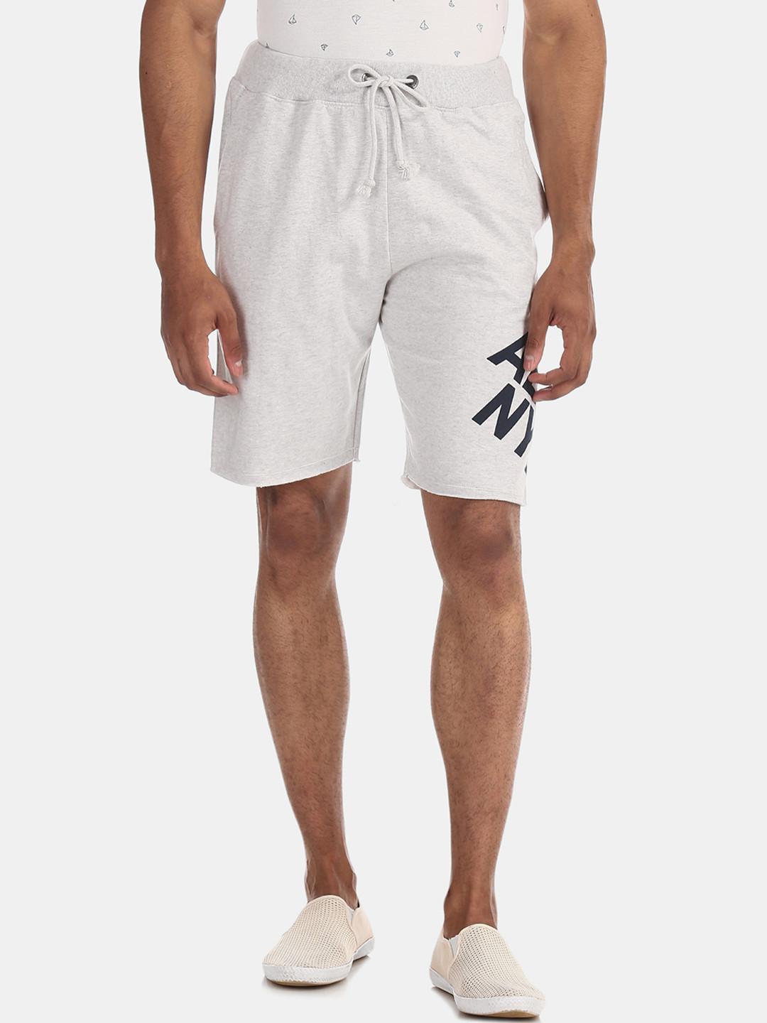 Aeropostale Men Grey Melange Solid Regular Fit Regular Shorts
Aeropostale Men Grey Melange Solid Regular Fit Regular Shorts