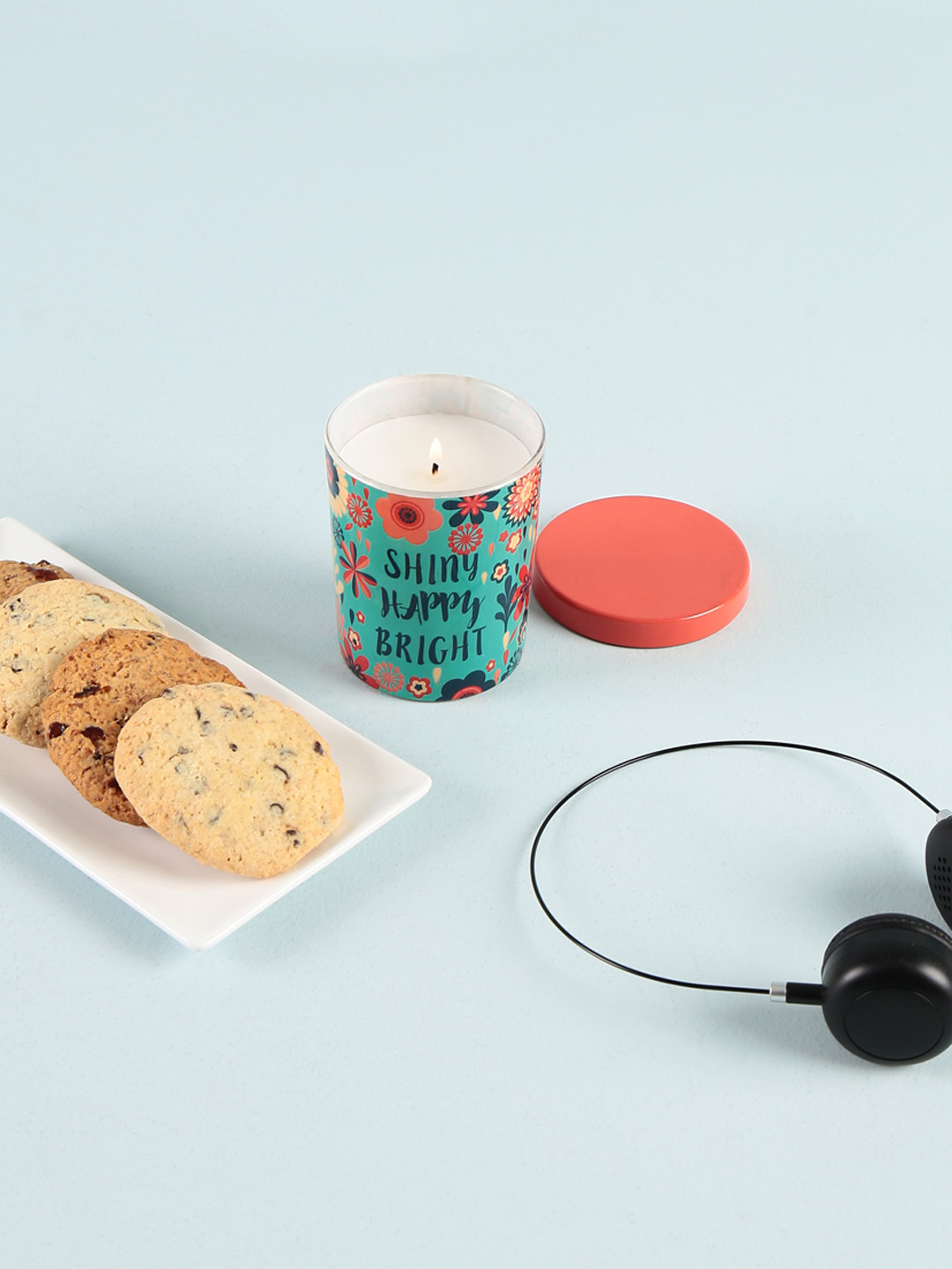 Chumbak Teal Green Printed Tumbler-Shaped Candle 
Chumbak Teal Green Printed Tumbler-Shaped Candle