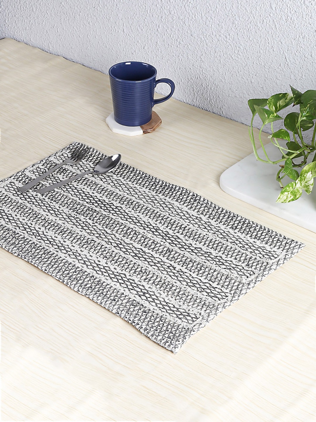 House This Hammock Beach Set of 4 Black Woven Design This Hammock Beach Table Placemats
House This Hammock Beach Set of 4 Black Woven Design This Hammock Beach Table Placemats