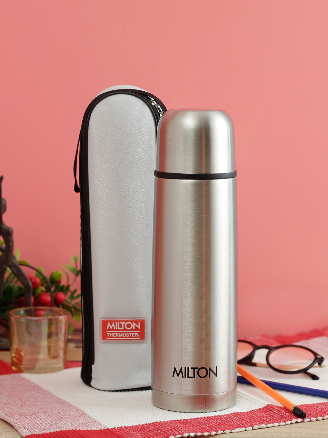 Milton Unisex Silver-Toned Solid Thermosteel Plain Lid Water Bottle 1000 ml