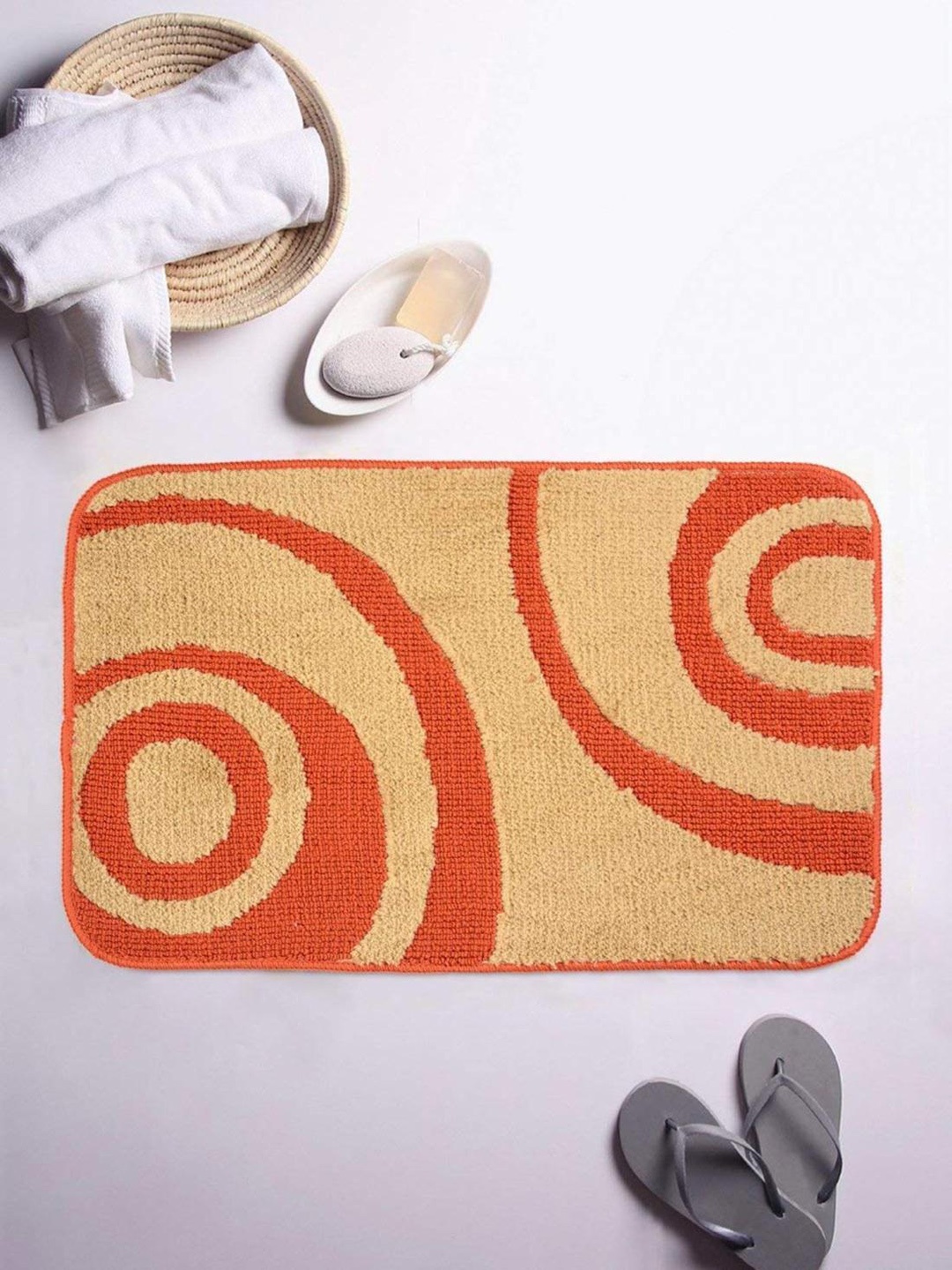 ROMEE Beige & Orange Printed Rectangular Microfiber Bath Rug