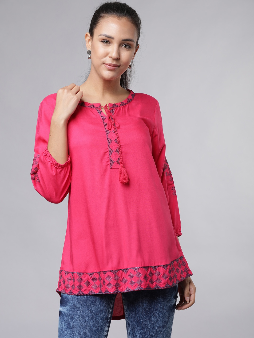 Vishudh Women Embroidered Pink Printed Top
