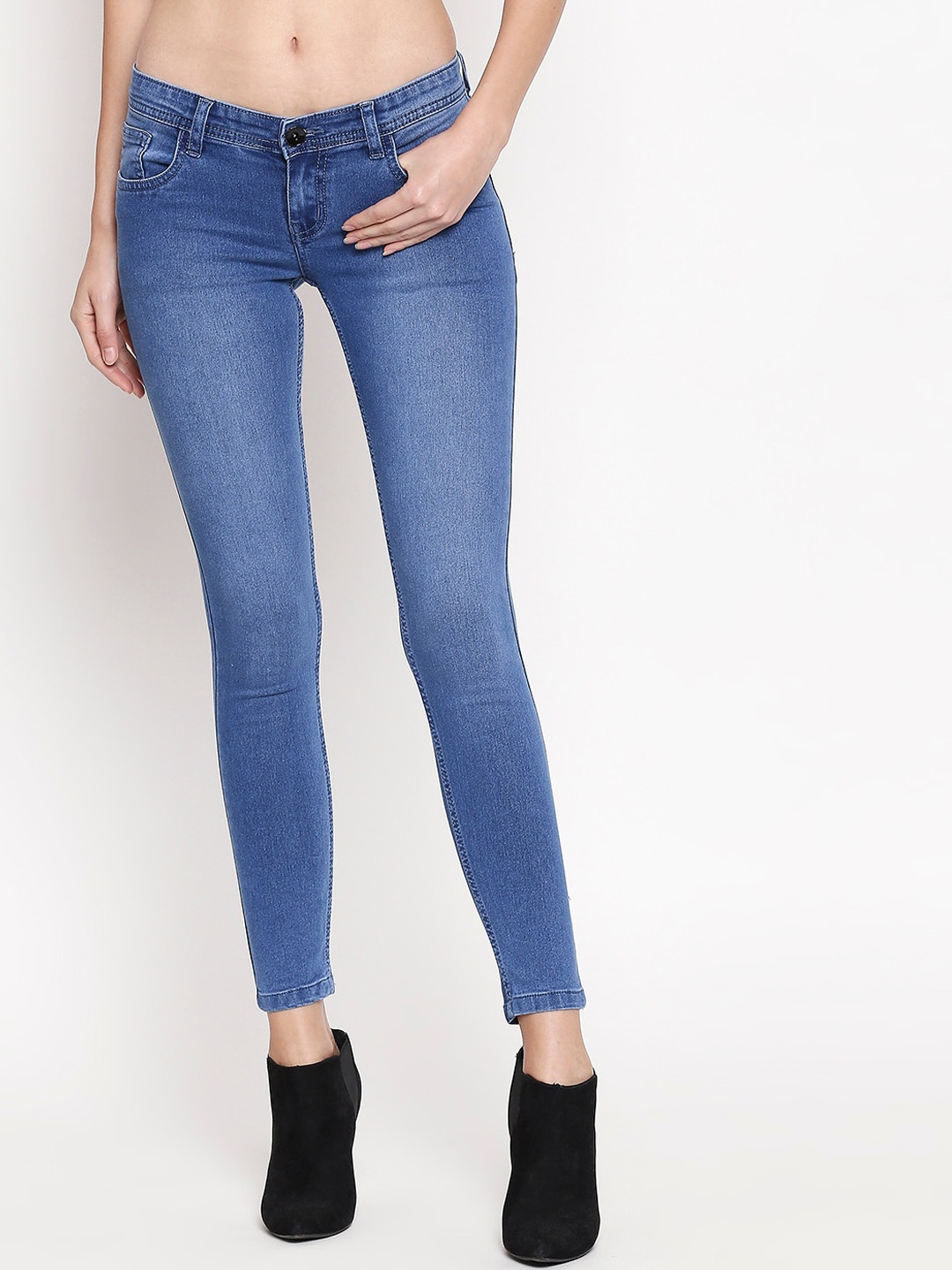 High Star Women Blue Slim Fit Mid-Rise Clean Look Cropped Stretchable Jeans