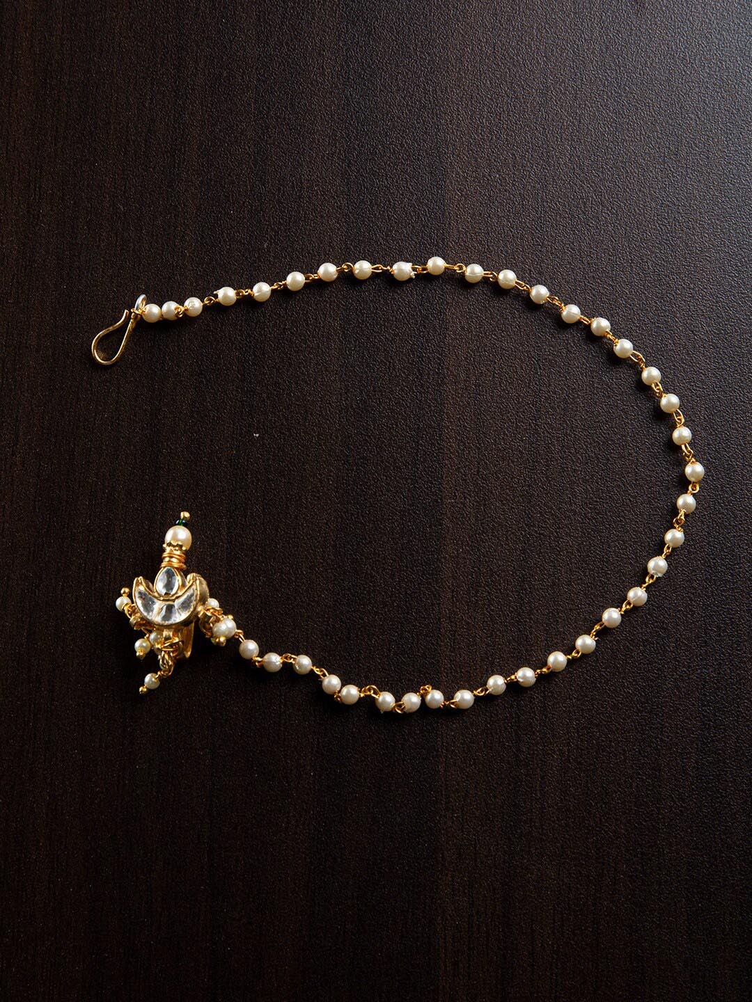 MORKANTH JEWELLERY Gold-Plated Off-White Pachi Kundan Stone & Pearl-Studded Chained Nose Ring
MORKANTH JEWELLERY Gold-Plated Off-White Pachi Kundan Stone & Pearl-Studded Chained Nose Ring