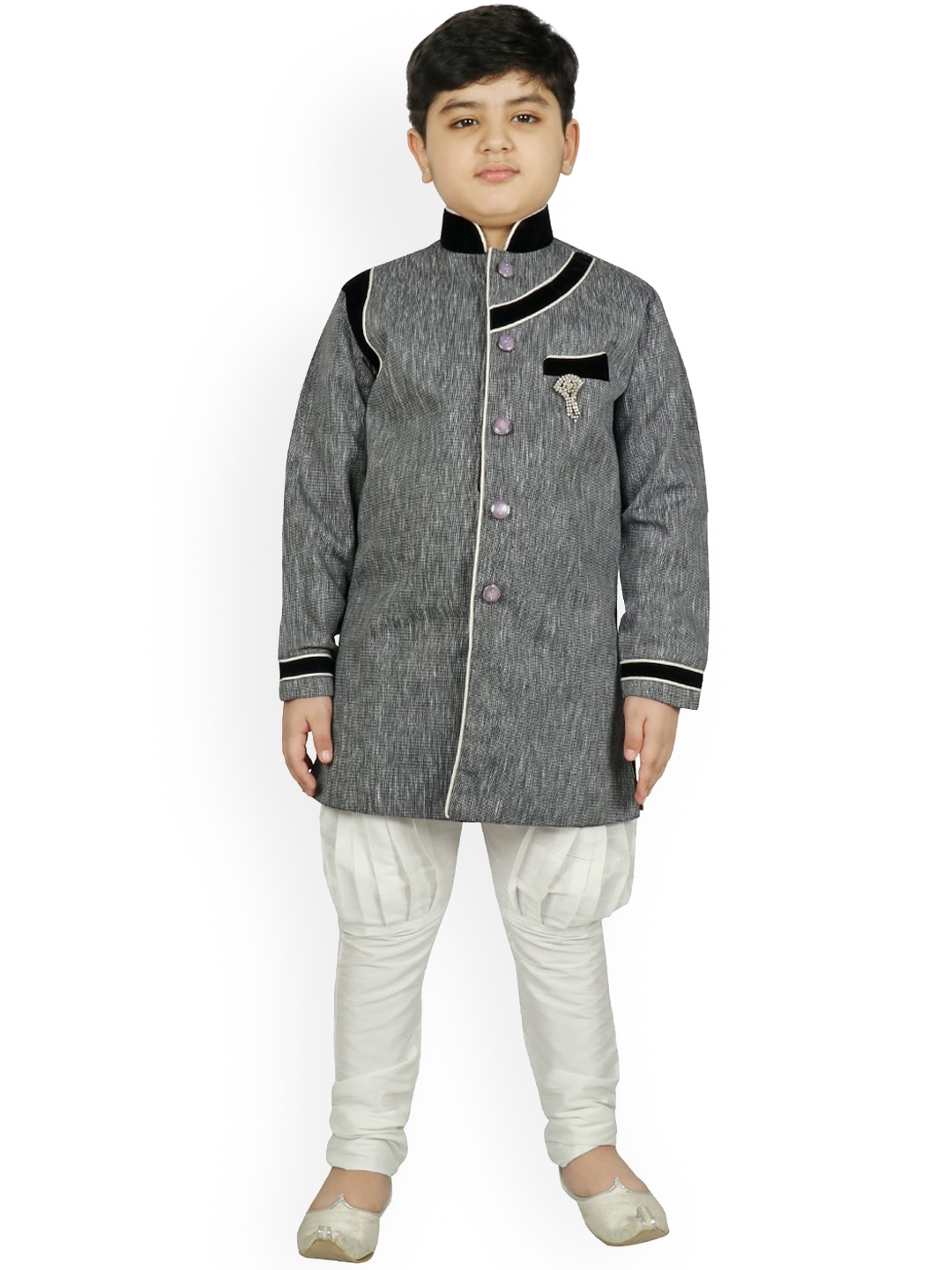 SG YUVRAJ Boys Black & White Raw Silk Sherwani Set