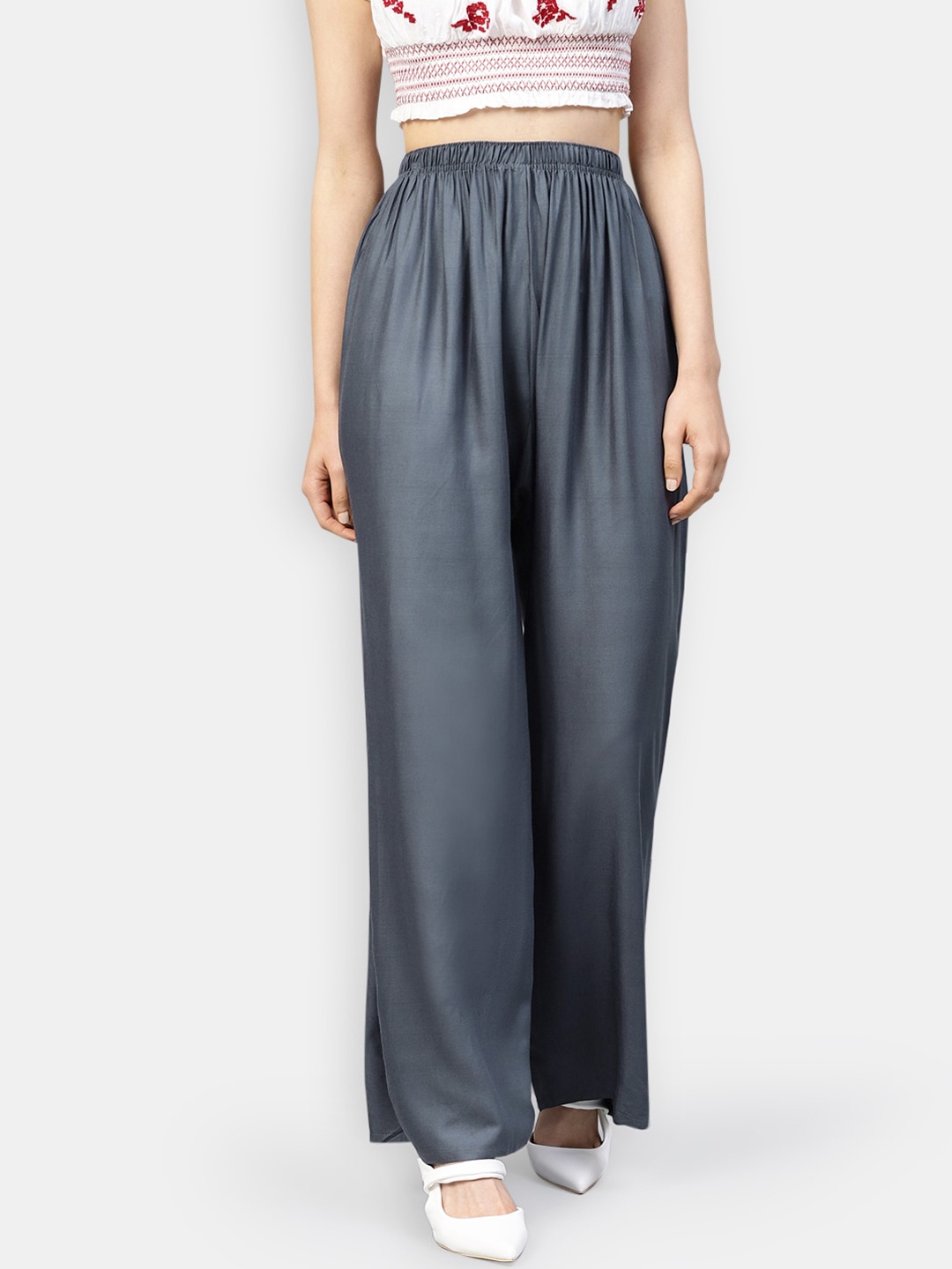 Jompers Women Grey Solid Straight Palazzos