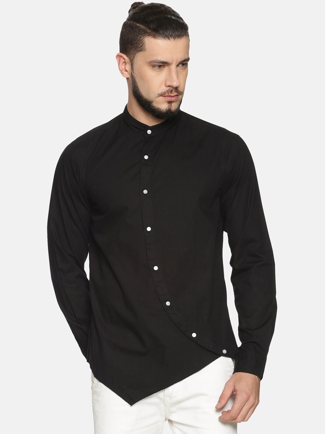 IVOC Men Black Slim Fit Solid Casual Shirt
