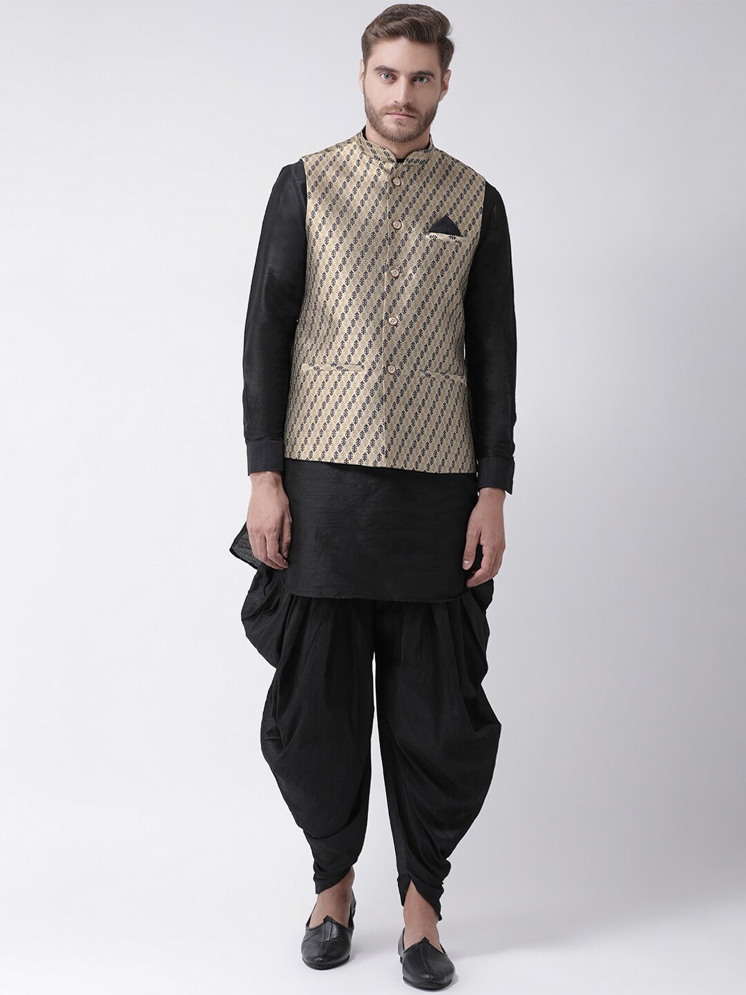 LAMAAYA Men Cream-Coloured & Black Solid Kurta with Dhoti Pants