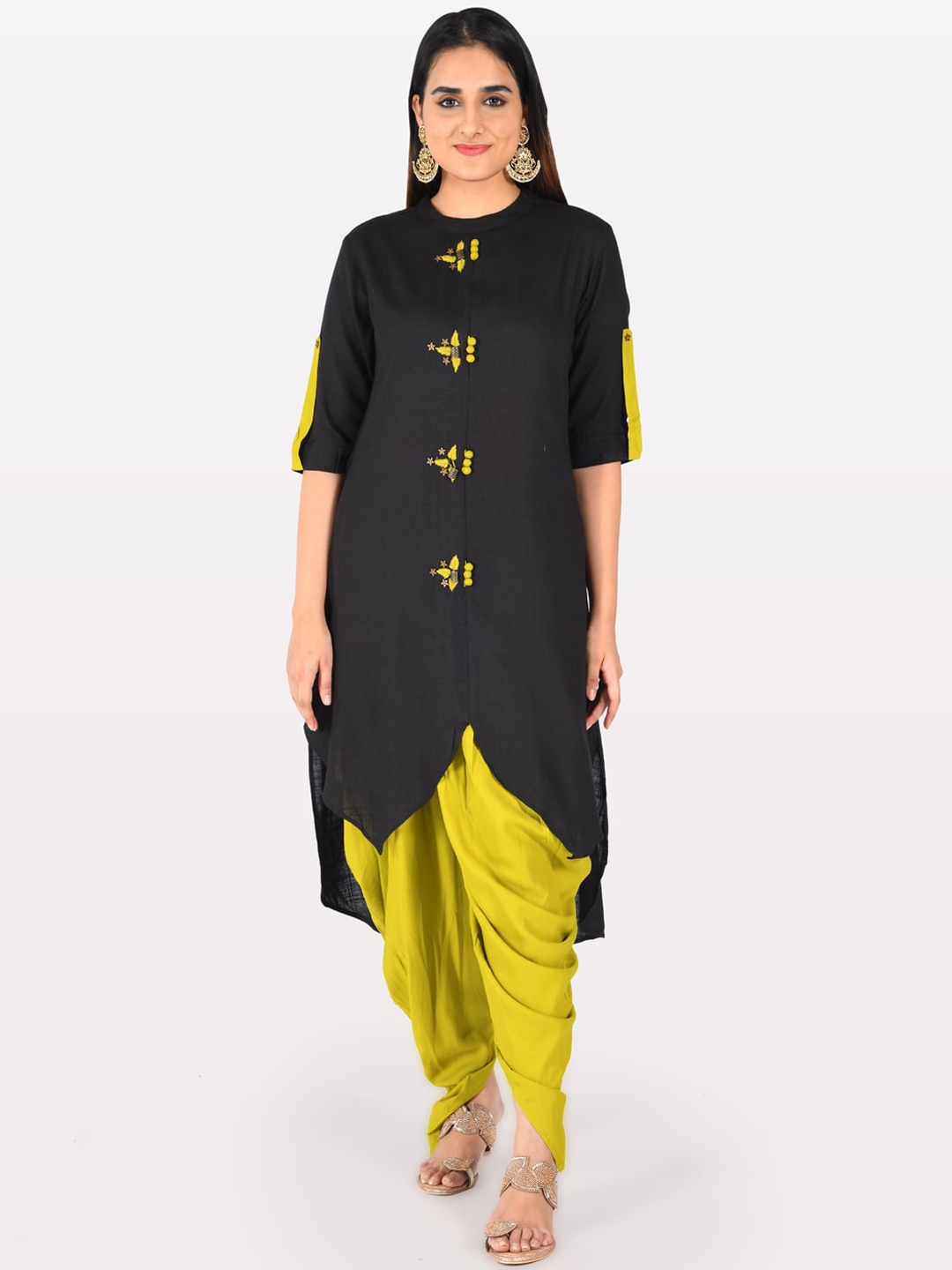 Neerus Women Black & Yellow Solid Straight Kurta