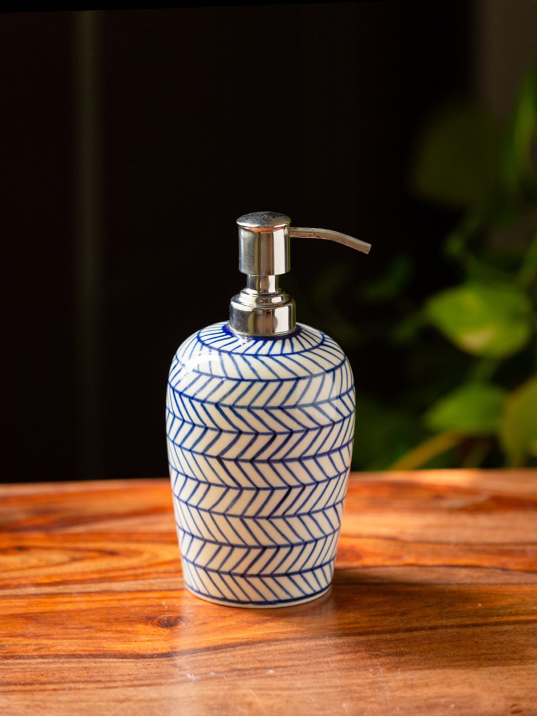 ExclusiveLane White & Blue Hand-Painted Indigo Chevron Ceramic Soap Dispenser (480 ML)
ExclusiveLane White & Blue Hand-Painted Indigo Chevron Ceramic Soap Dispenser (480 ML)