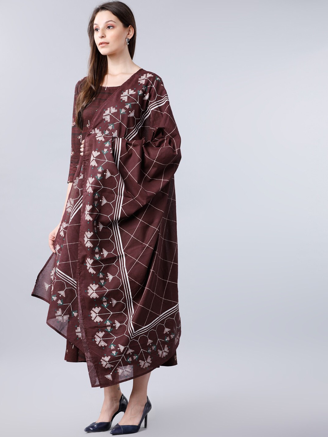 Vishudh Women Burgundy & Pink Printed Maxi Dress With Dupatta