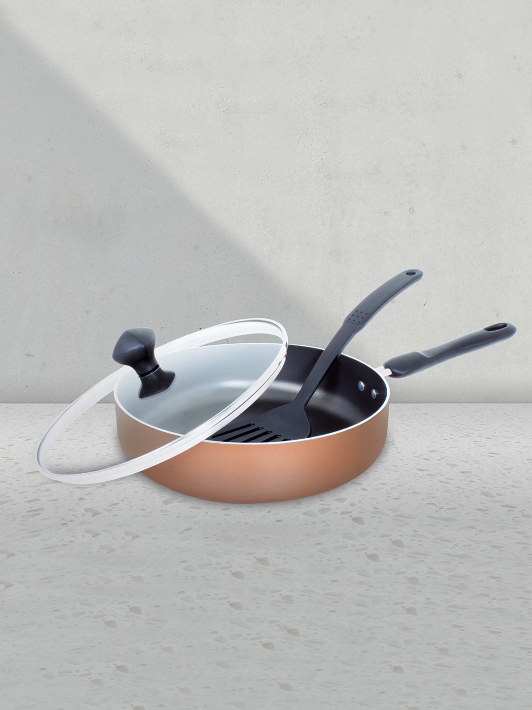 MEYER Gold-Toned and Black 3 Pieces Aluminium Non-Stick Sautepan With Lid & Accessory
MEYER Gold-Toned and Black 3 Pieces Aluminium Non-Stick Sautepan With Lid & Accessory