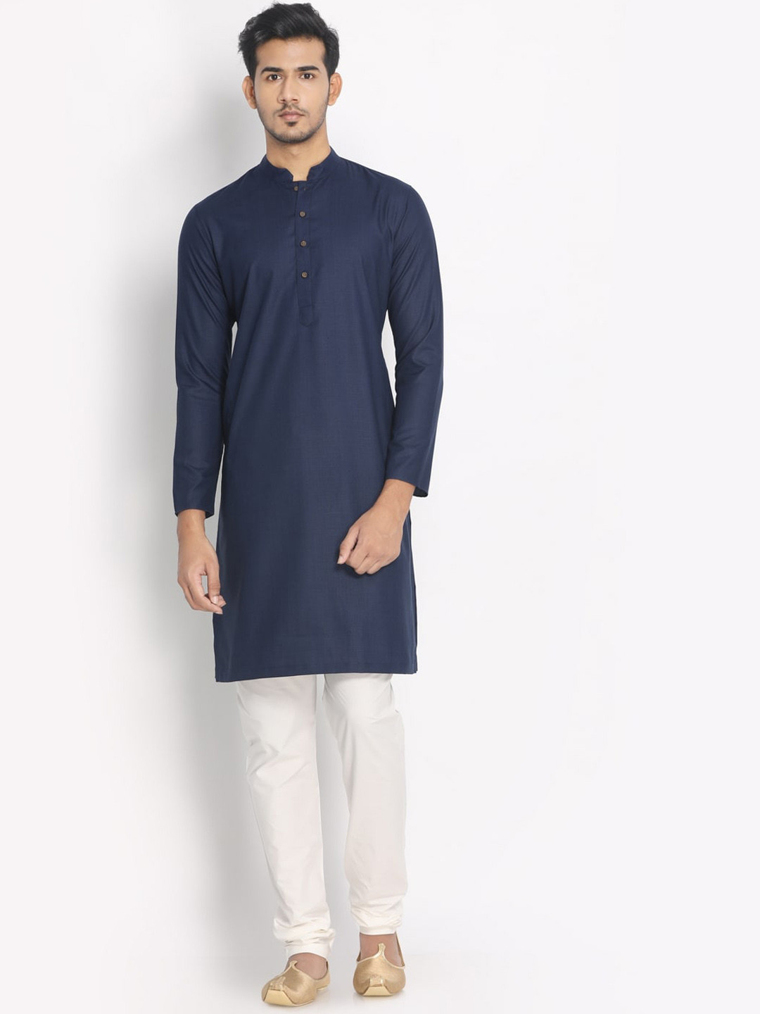 Manyavar Men Navy Blue Solid Straight Kurta 
Manyavar Men Navy Blue Solid Straight Kurta