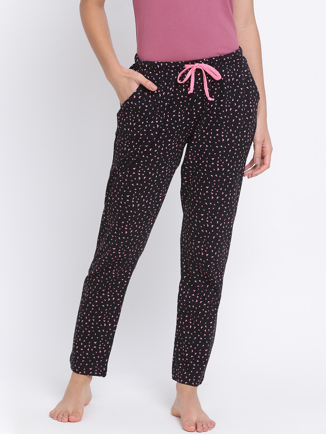 Kanvin Women Black Printed Lounge Pants