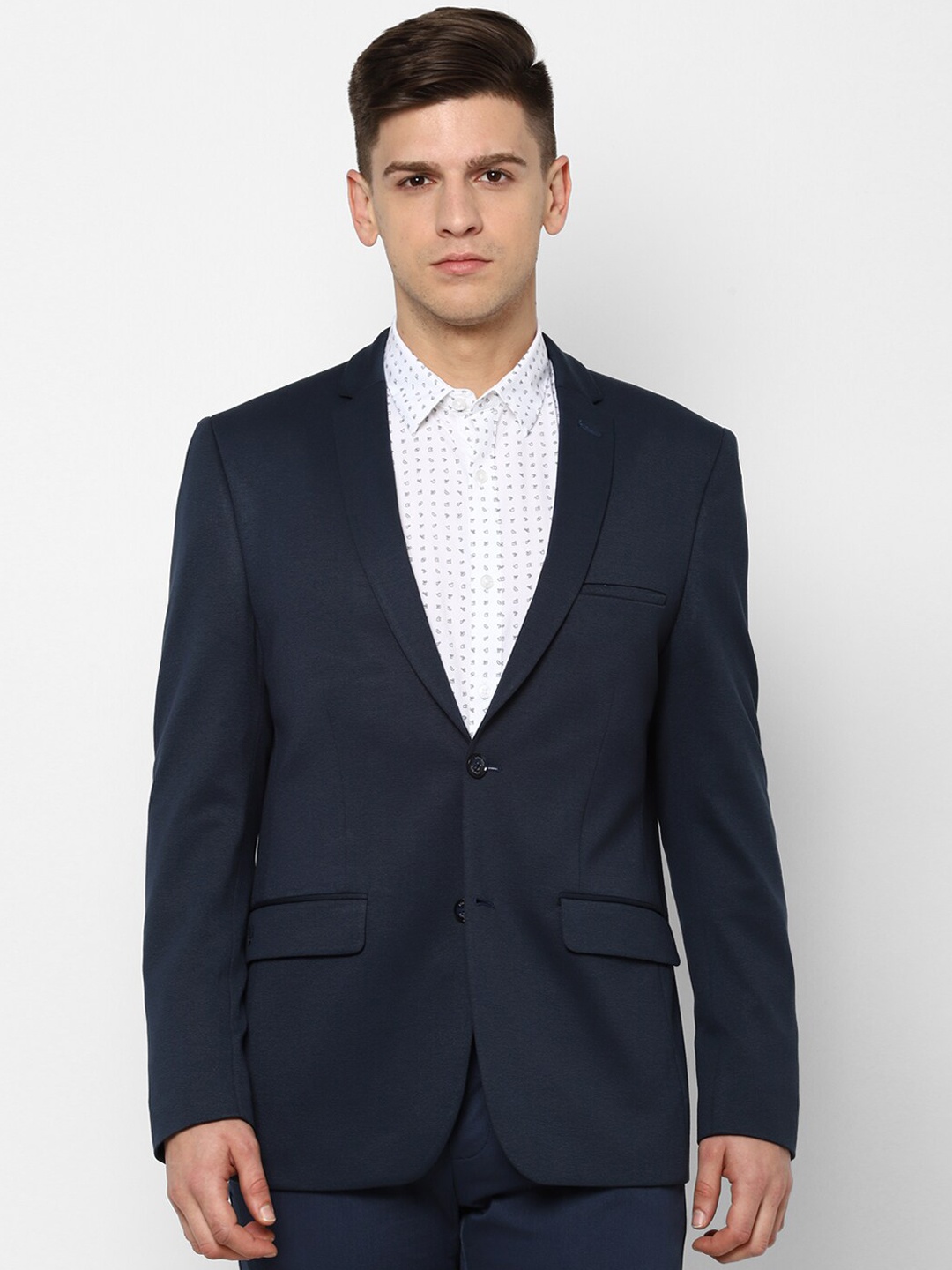 Allen Solly Men Navy Solid Ultra Slim-Fit Single-Breasted Smart Casual Blazer, Navy blue
Allen Solly Men Navy Solid Ultra Slim-Fit Single-Breasted Smart Casual Blazer, Navy blue