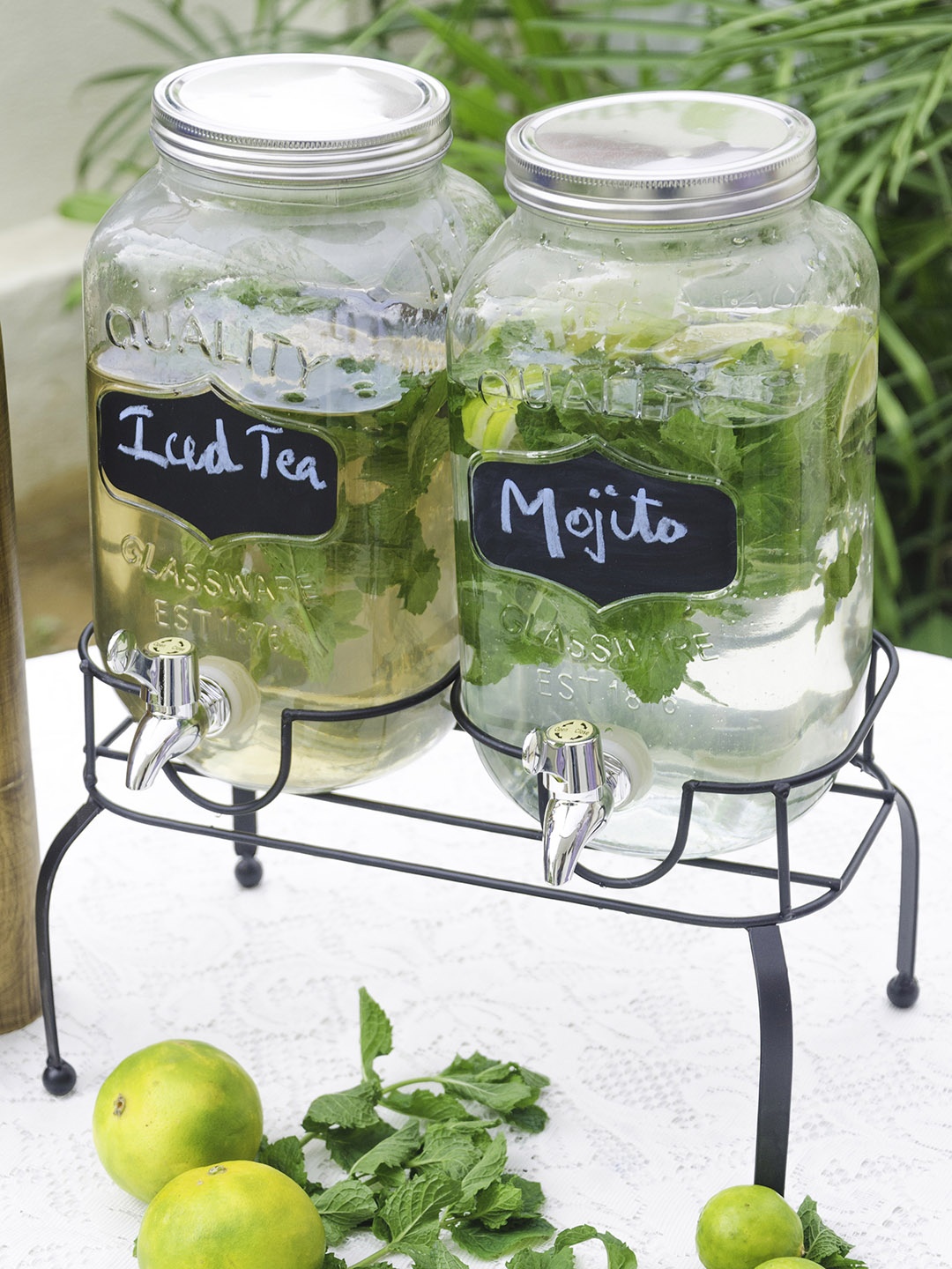 WHITE GOLD Set Of 2 Glass Dispenser with Chalkboard and Metal Stand for Infused Water, Juices, Mocktails, Beer, Transparent
WHITE GOLD Set Of 2 Glass Dispenser with Chalkboard and Metal Stand for Infused Water, Juices, Mocktails, Beer, Transparent