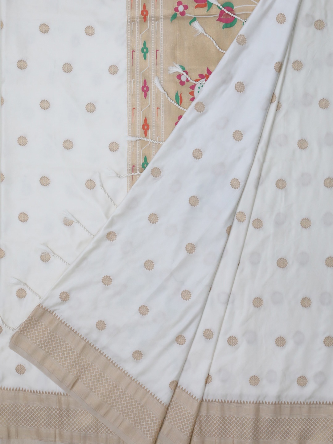 Bangalore Silk Emporium White & Gold-Toned Satin Printed Saree