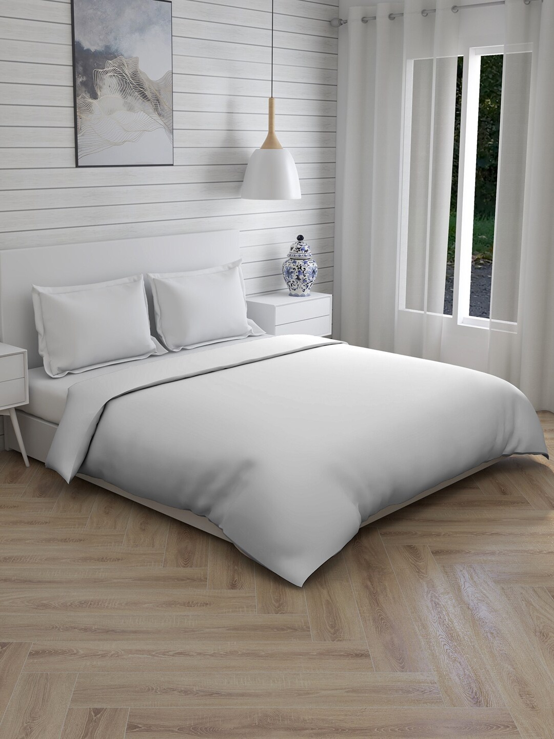 Boutique Living India White Solid 150 GSM Comforter