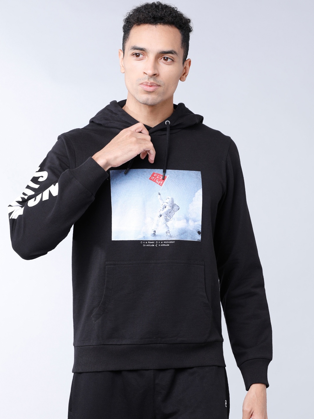HIGHLANDER Men Black & White Printed Hooded Sweatshirt