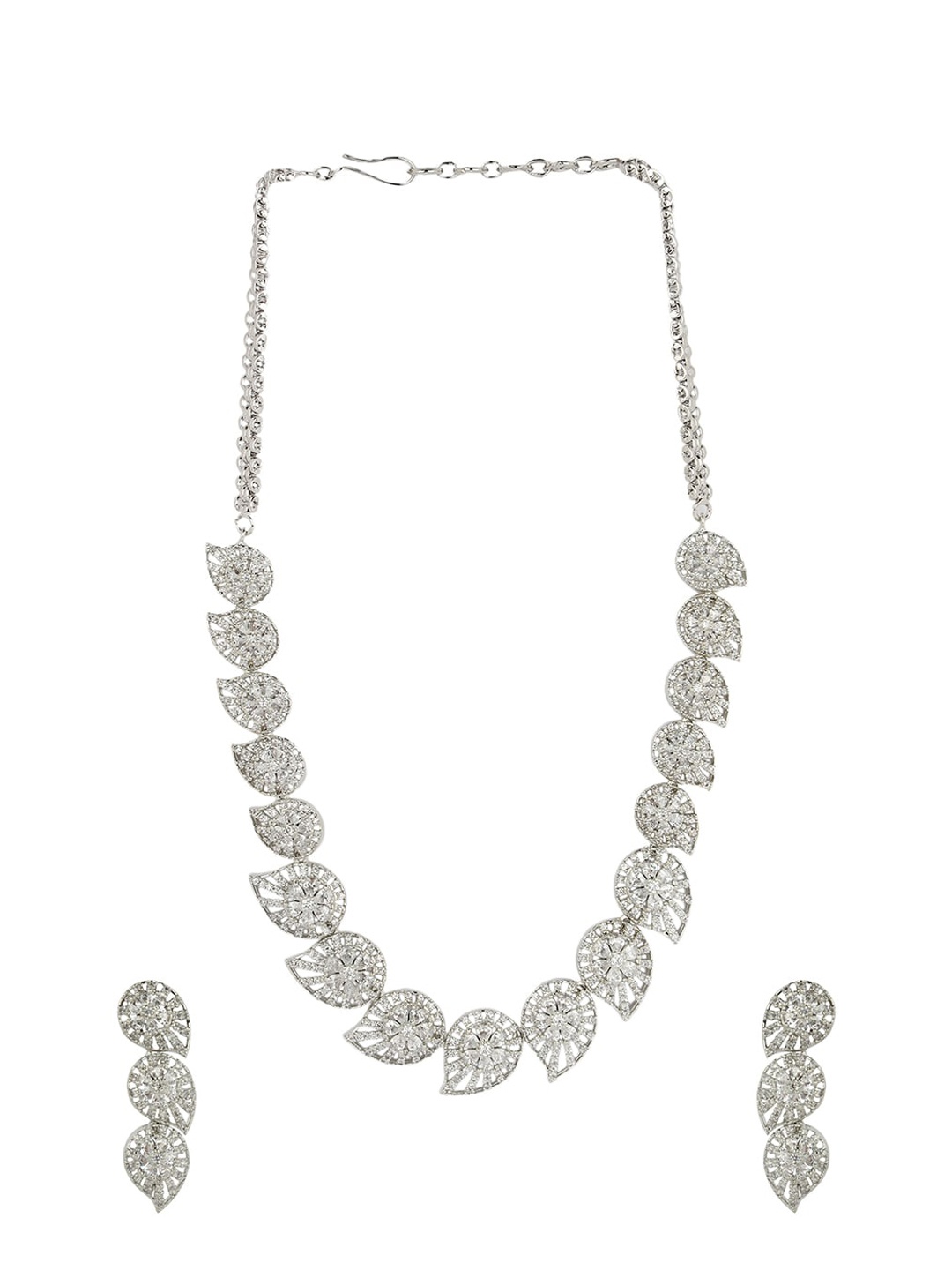 ANIKAS CREATION Silver-Plated & White American Diamond Studded Jadau Designer Jewellery Set
ANIKAS CREATION Silver-Plated & White American Diamond Studded Jadau Designer Jewellery Set